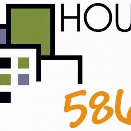 House 5863- Chicago'S Premier Bed And Breakfast 외부 사진