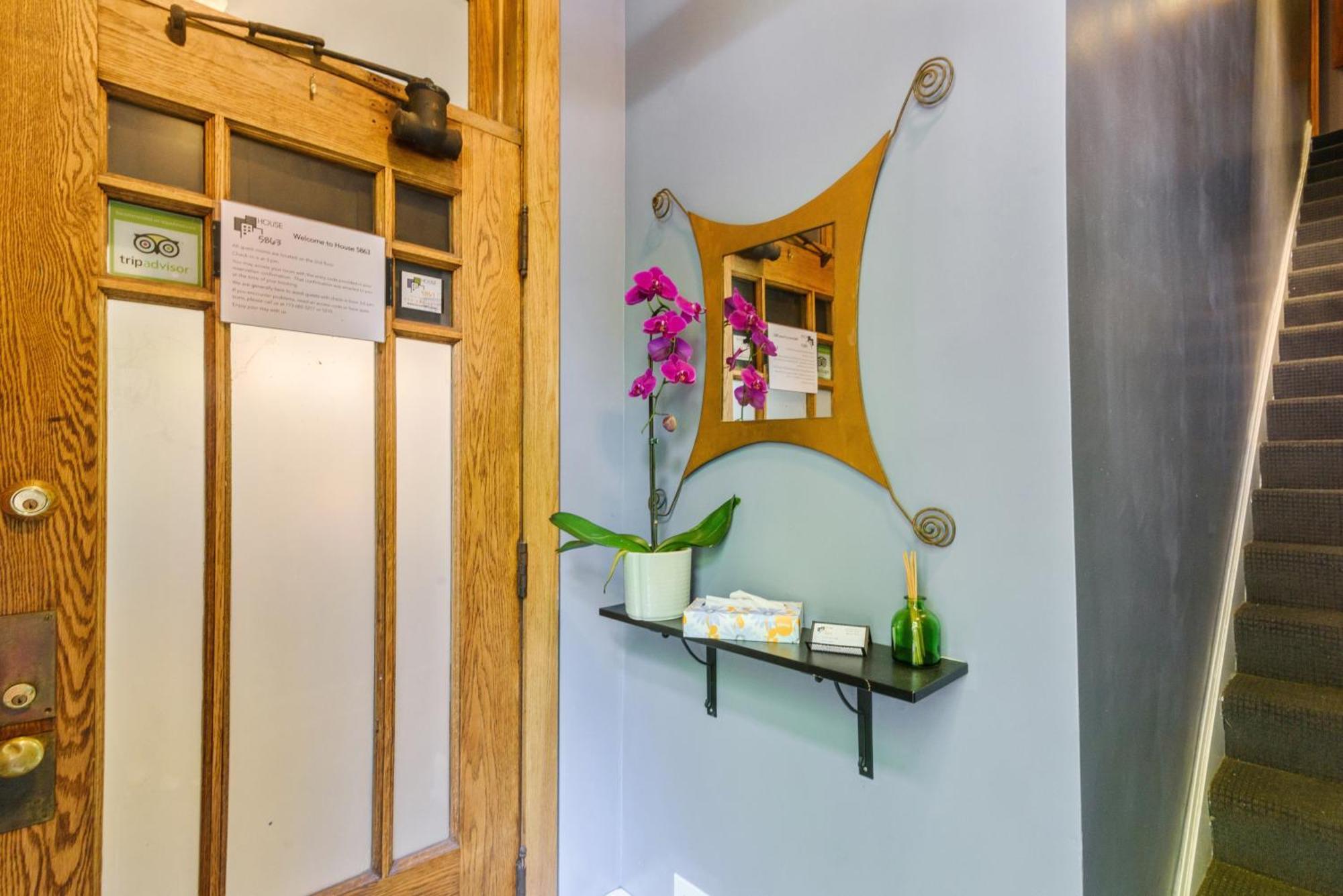 House 5863- Chicago'S Premier Bed And Breakfast 외부 사진
